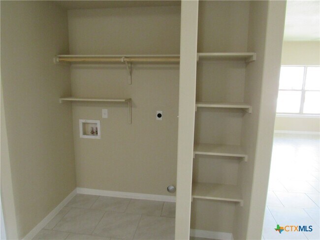 Photo - 1108 Stealth Ln