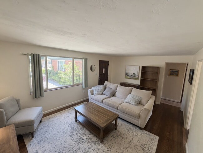 Photo - 1017-1019 Columbia St Unit 1017