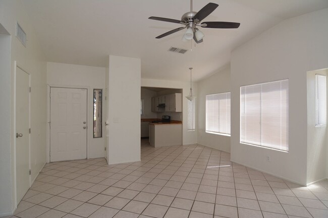 Photo - Updated 3 Bedroom 2 Bath Home! Located in Convenient South Tucson Location!