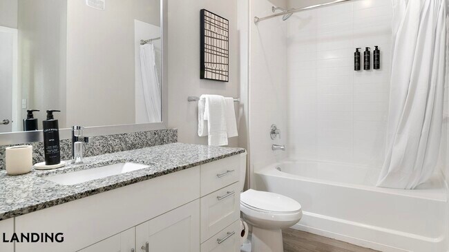 3060 Southcreek Blvd Unit 7-211