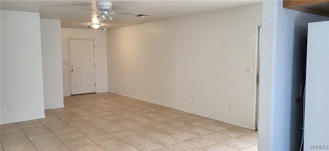 Photo - 652 Holly St