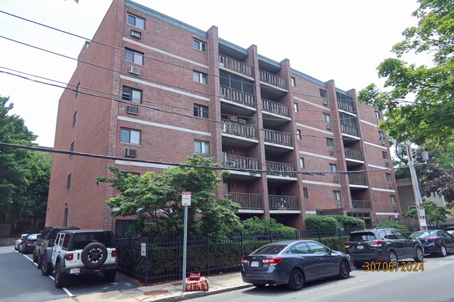 Photo - 12 Ellery St Unidad 402 Rental