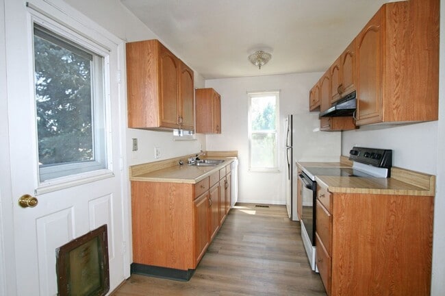 Photo - Charming Bi-level Home Available in Colora...