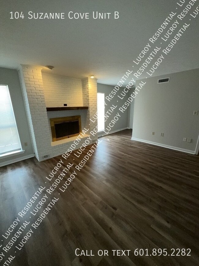 Photo - "Charming 3 Bed, 2 Bath Duplex in Clinton,... Unit B