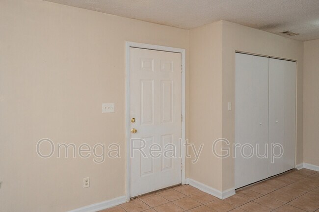Photo - 3328 Meridian St N Unidad Apt 113