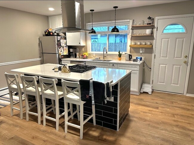 Photo - 519 Oakwood Dr