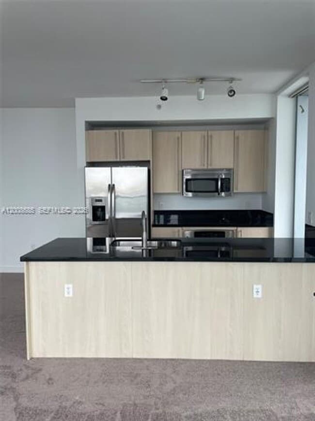 Photo - 79 SW 12th St Unidad 79 SW 12th St # 1601-S