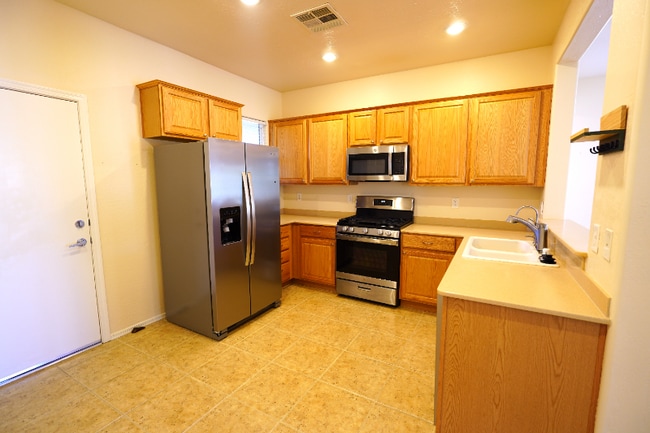 Photo - 2558 Divine Sky Dr