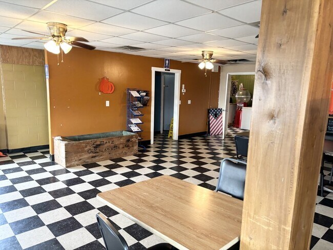 Photo - 1016 Brewer Rd