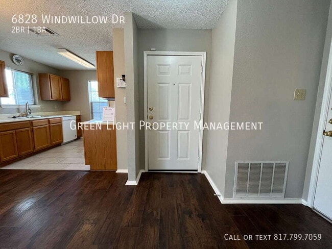 Photo - 6828 Windwillow Dr