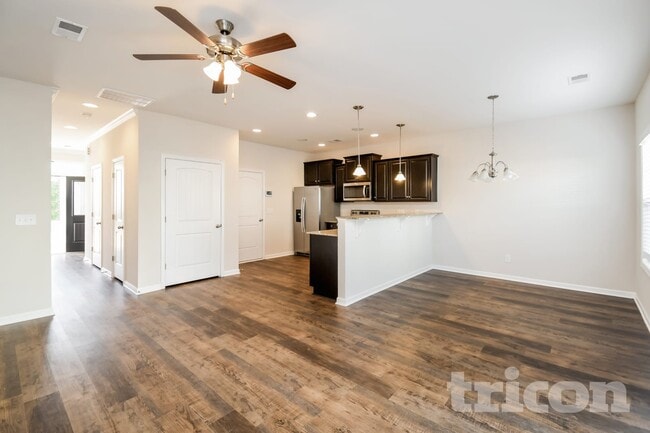 Photo - 926 Dawsons Park Wy