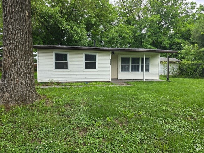 Building Photo - 1301 St Zita Rental