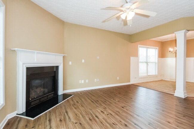 Photo - 206 Winterbury Dr