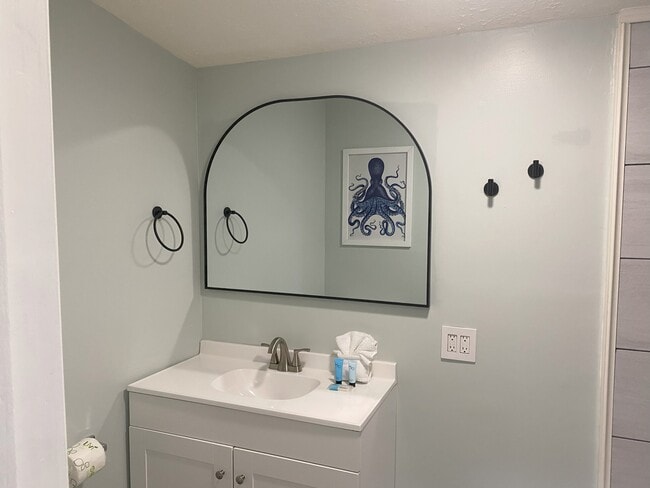 Photo - 314 Jasmine Pl