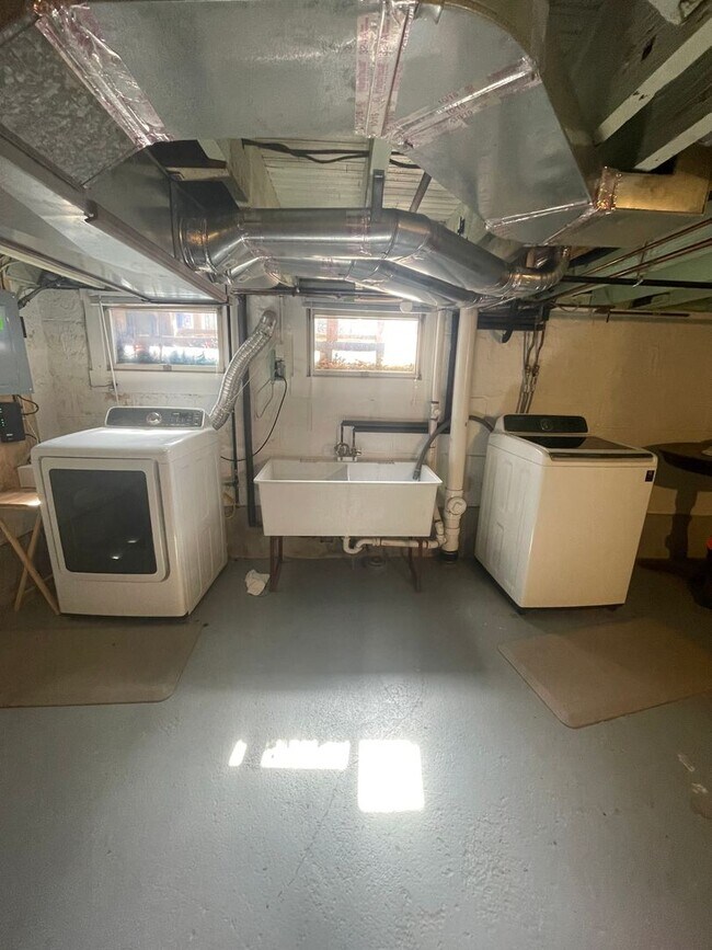 Photo - 107 Oakland Ct Unit 1