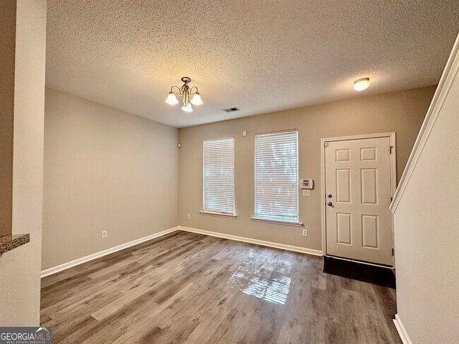 Photo - 2042 Bayrose Cir