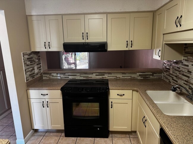 Photo - 345 Woodham Ct