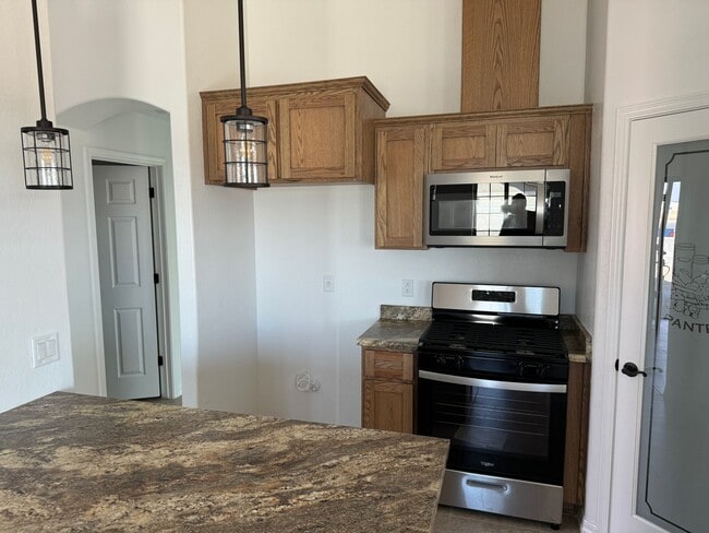 Photo - Newer 3 bedroom home with 2 car garage on ...