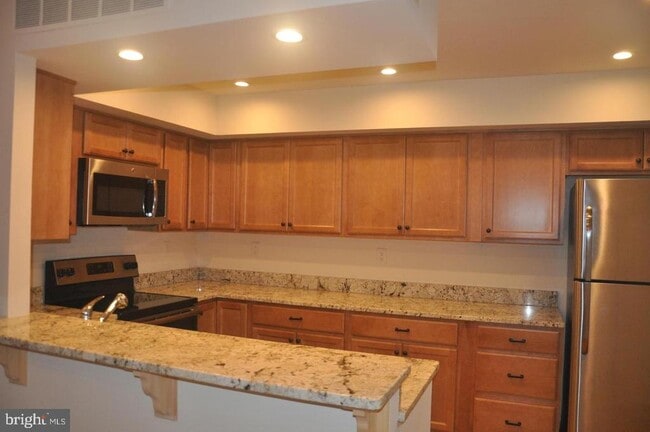112 Woodgate Ln