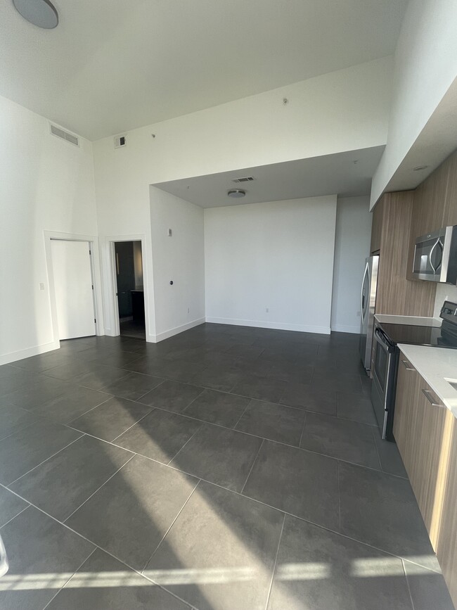 Photo - 337 NE 34th St Unit A3C