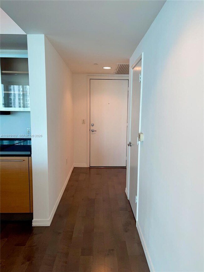 Photo - 951 Brickell Ave Unit 3211