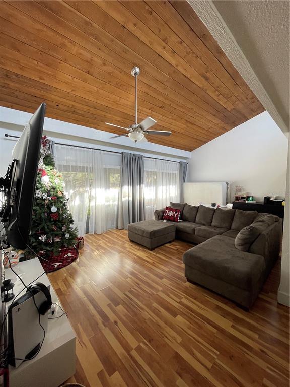 Photo - 3318 Camelot Dr Unit 3318