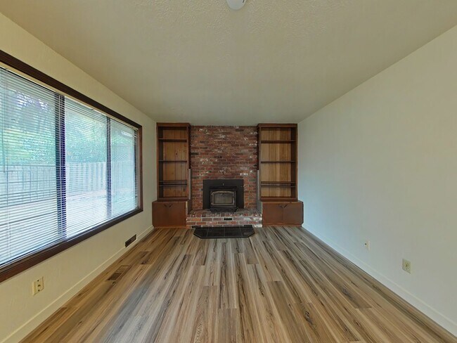 Photo - Recently Updated 3 Bedroom House ~ North C...