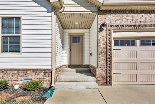 Photo - Cute Home in Quiet Area ready to Call Home Today!
