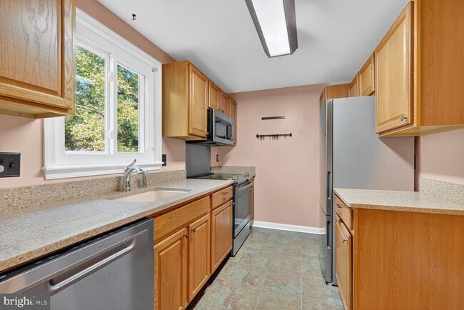 Photo - 5320 Larochelle Ct