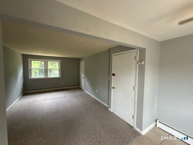 Building Photo - 144 E Main St Unit 24D