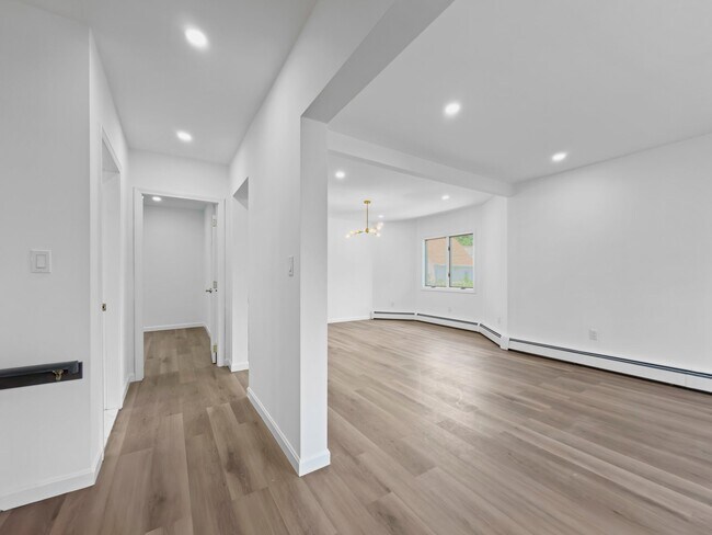 77 Brookings St Unit 2