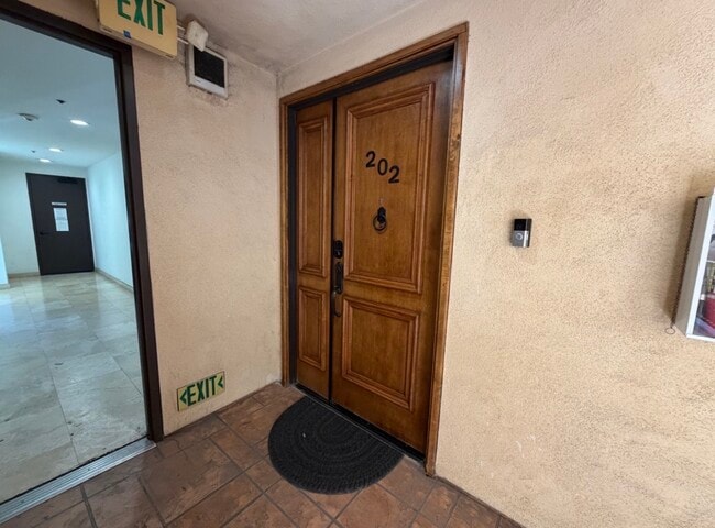 Photo - 5132 W Maplewood Ave Unit 202