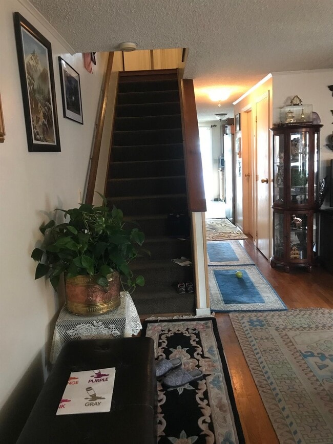 Building Photo - 7 Myrtle St Unit 1 Rental
