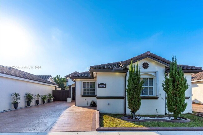 Photo - 9532 SW 154th Pl