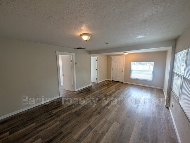 Photo - 1013 20th Ave S
