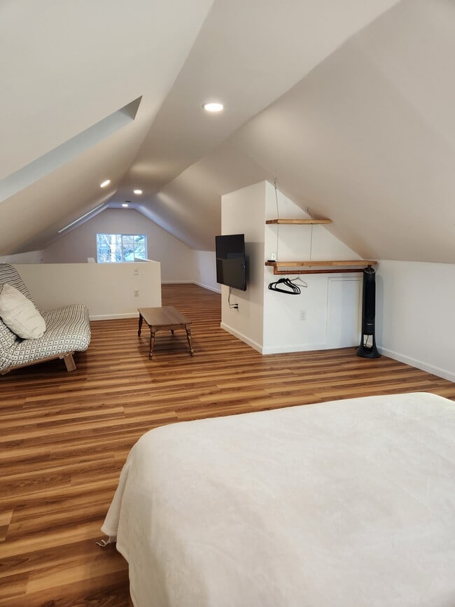 Photo - 21 Roberta Rd