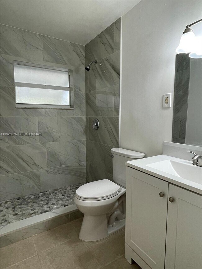 Photo - 501 Azalea Ave Unit A