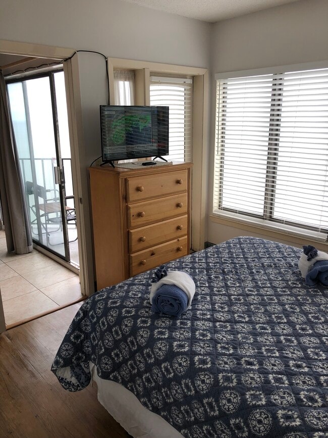 Queen bed