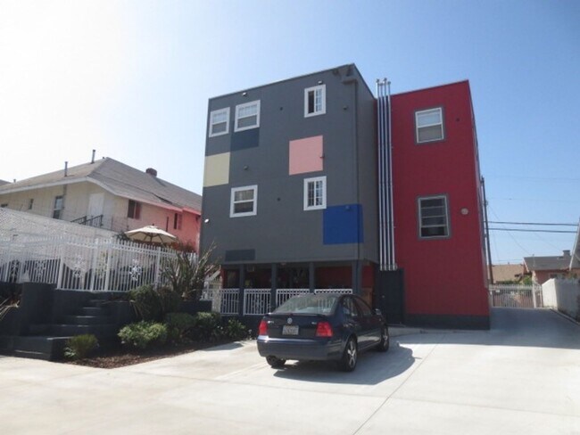 141 W Ave 31 Unit 3