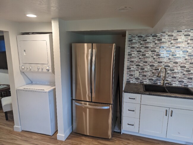 Photo - 1489 N 400 W Unidad 3