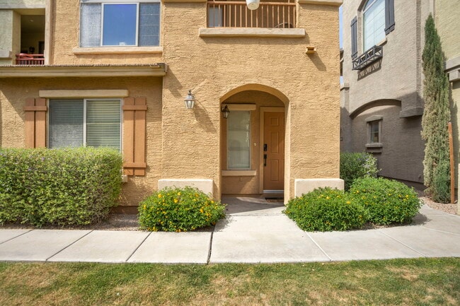 Photo - 16825 N 14th St