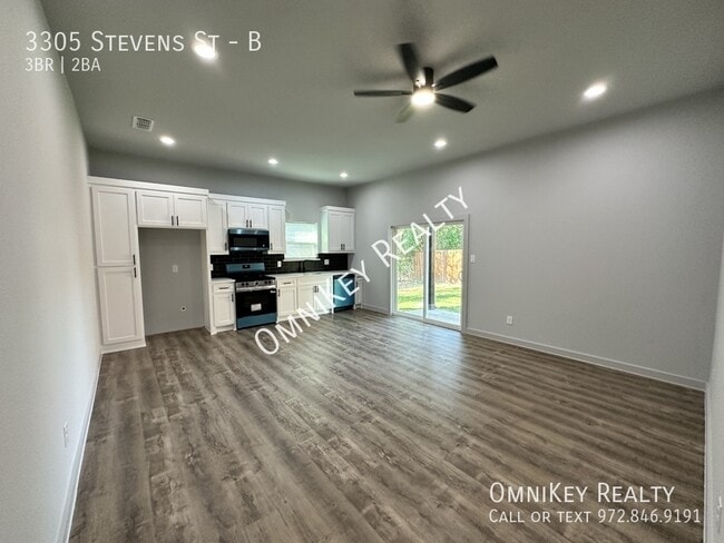 Photo - 3305 Stevens St Unit B