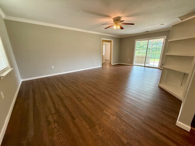 Photo - 1571 Hambrick Dr