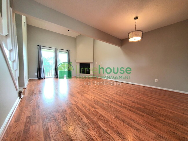 Photo - 4944 Willow Pointe Ln