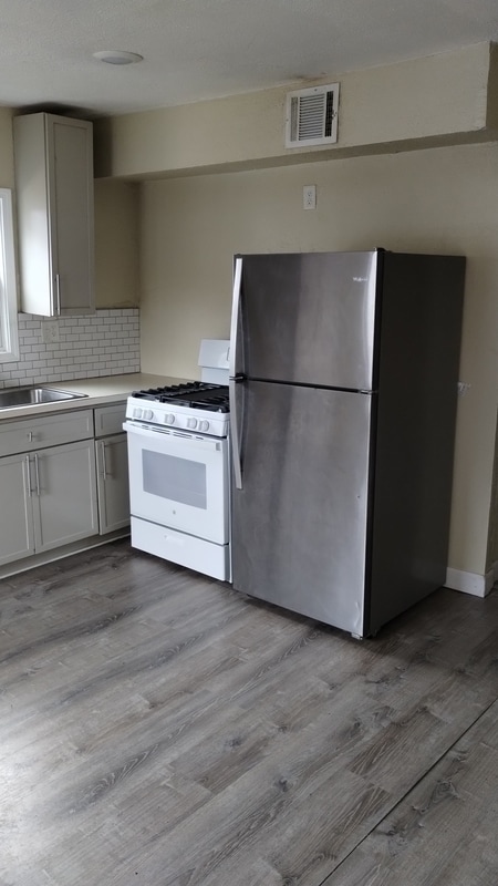 Photo - 1225 S Cedar Ave