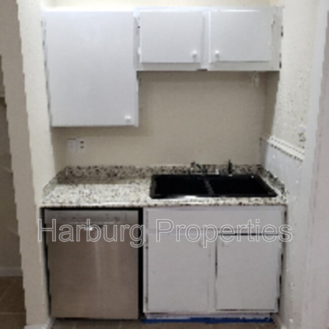 Photo - 1620 Grove St