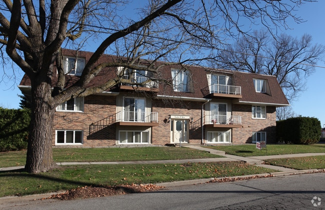 Degroff Apartments LLC