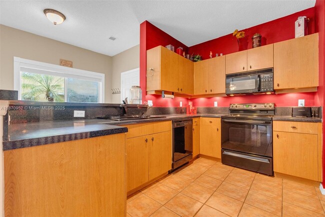 Photo - 1845 SW 102nd Way
