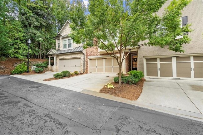 Photo - 211 Nottaway Ln Townhome