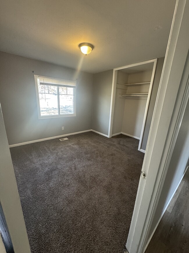 Photo - 919 SW Croix Pl